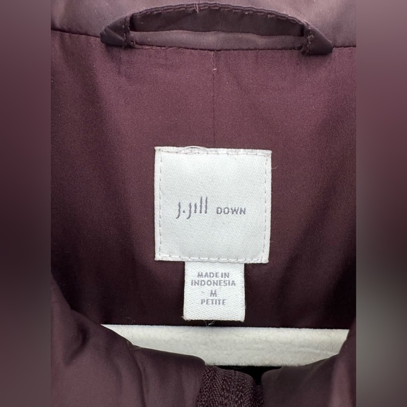 J Jill Down Puffer Vest Burgundy Fig Plum size M P - Picture 5 of 16